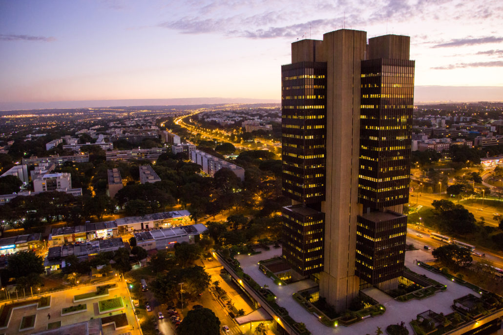 Sob nova gestão de Galípolo , copom eleva juros básicos da economia para 13,25% ao ano