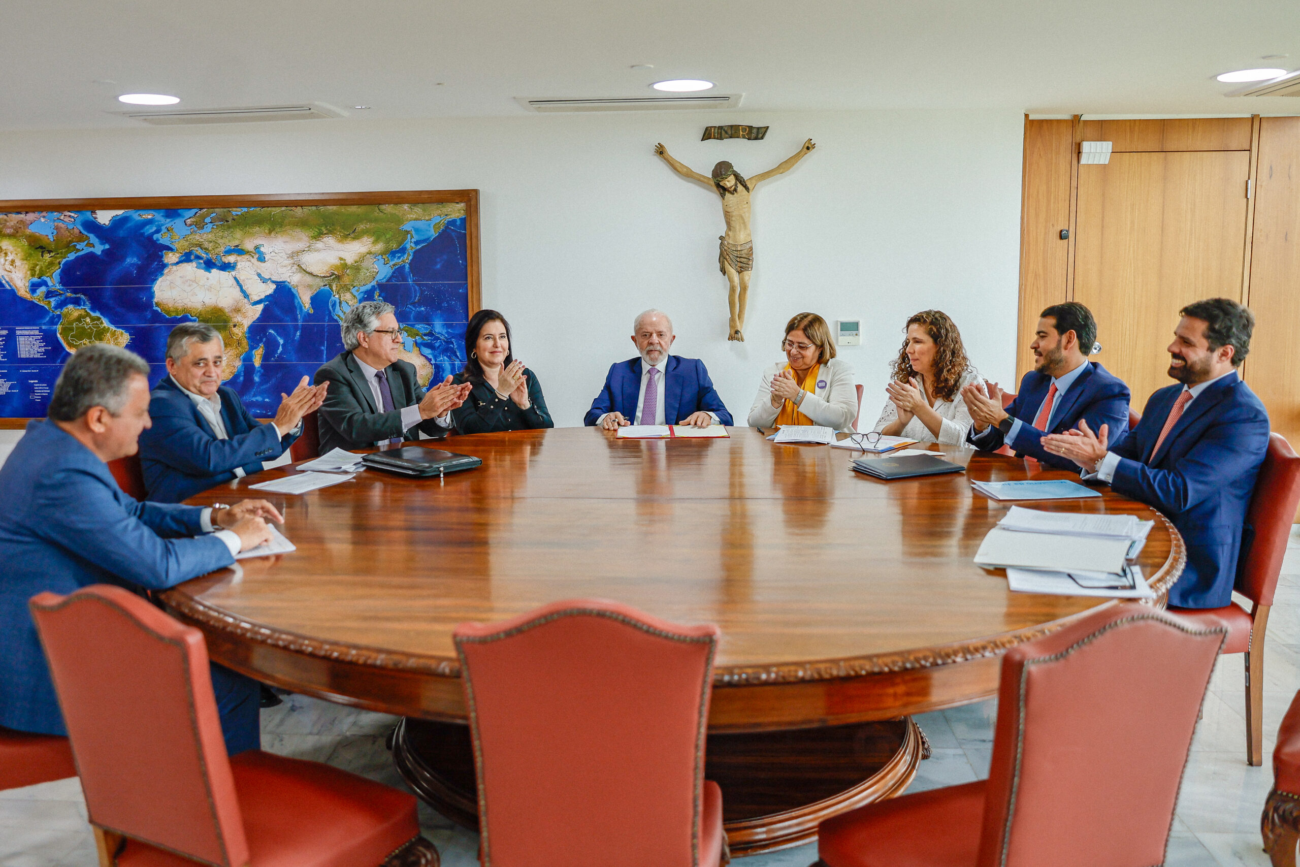 Lula pode manter controle do PT no Planalto, mesmo com pressão do Centrão