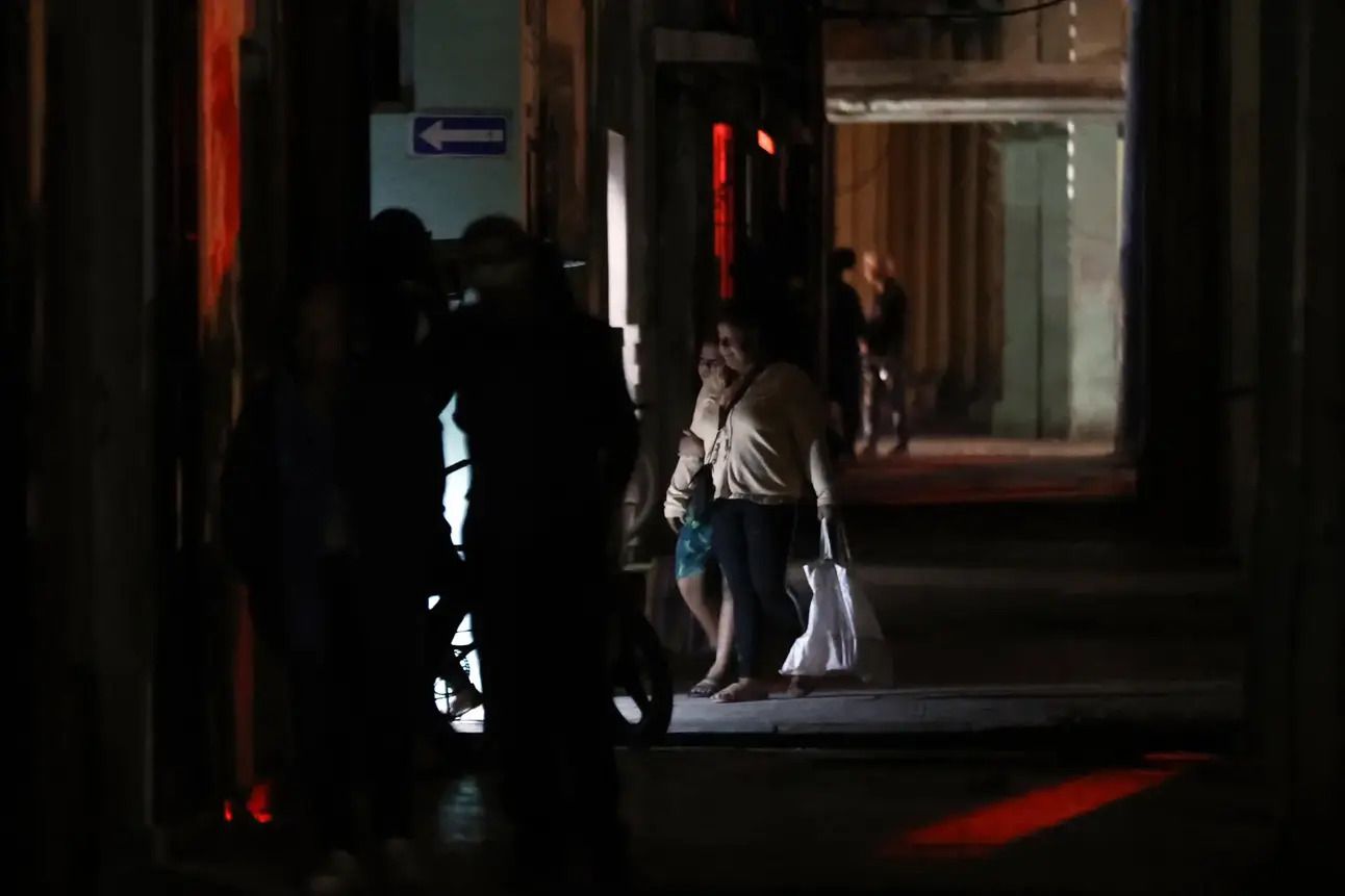 Apagão histórico em cuba deixa 57% do território sem Luz