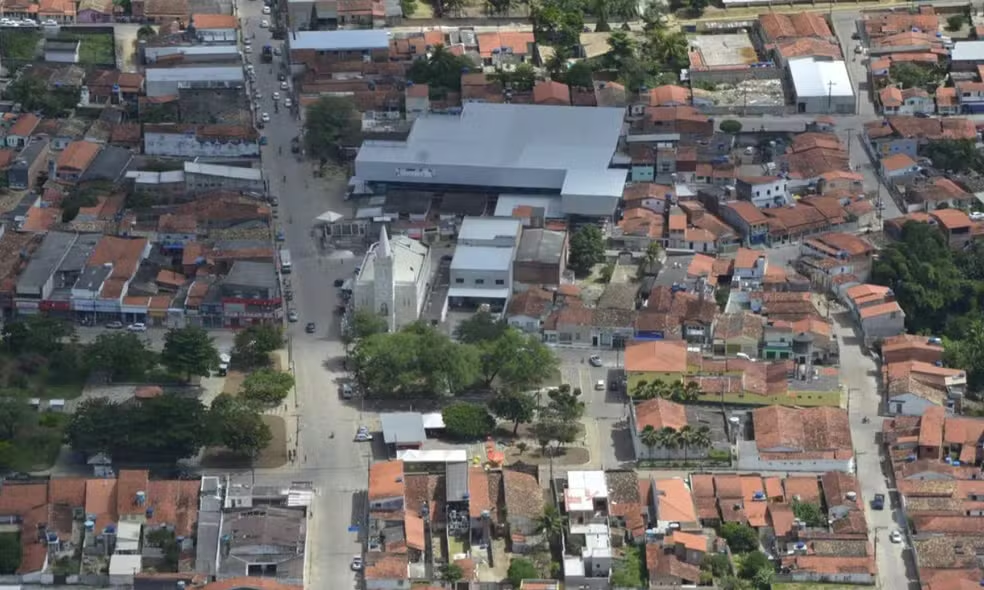 Suspeito de chefiar organização criminosa é preso na Bahia Suspeito de chefiar organização criminosa é preso na Bahia