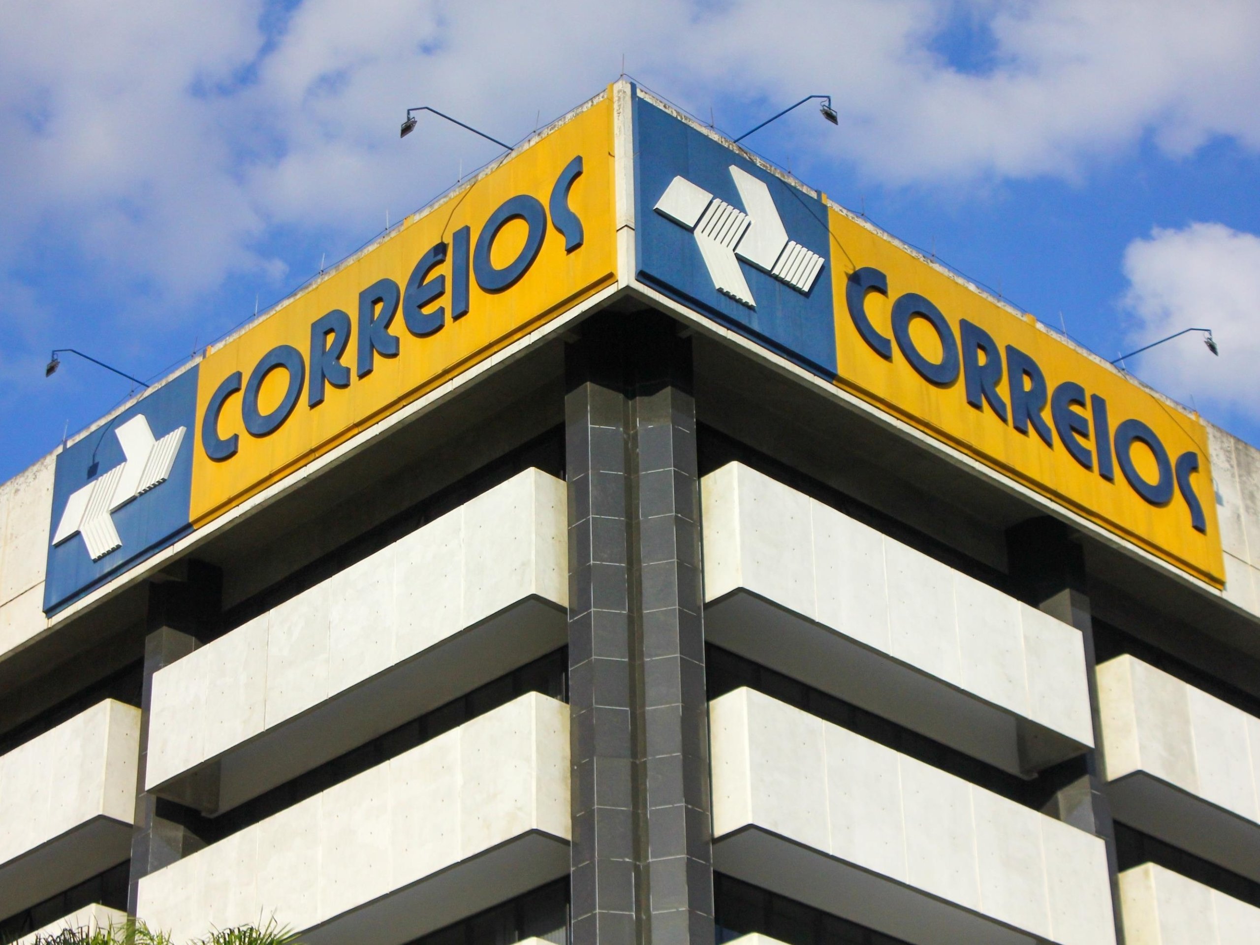 Correios planejam marketplace para competir com Magalu, Amazon e Mercado Livre