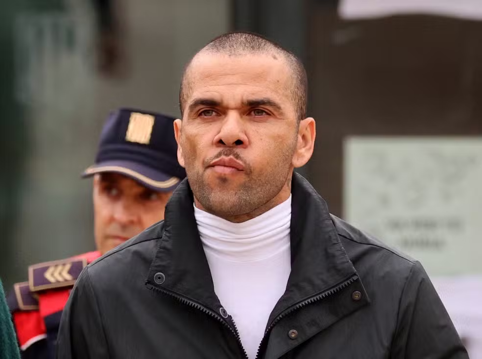 Justiça espanhola absolve Daniel Alves em caso de estupro por insuficiência de provas Justiça espanhola absolve Daniel Alves em caso de estupro por insuficiência de provas
