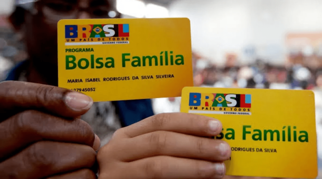 CadÚnico: 6,4 milhões de famílias serão chamadas para atualizar seus dados até fevereiro de 2026 CadÚnico: 6,4 milhões de famílias serão chamadas para atualizar seus dados até fevereiro de 2026