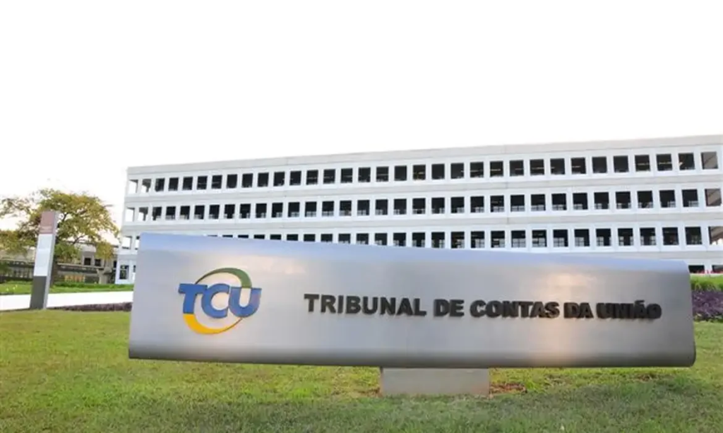 TCU decide que presentes pessoais recebidos por presidentes não são patrimônio público TCU decide que presentes pessoais recebidos por presidentes não são patrimônio público