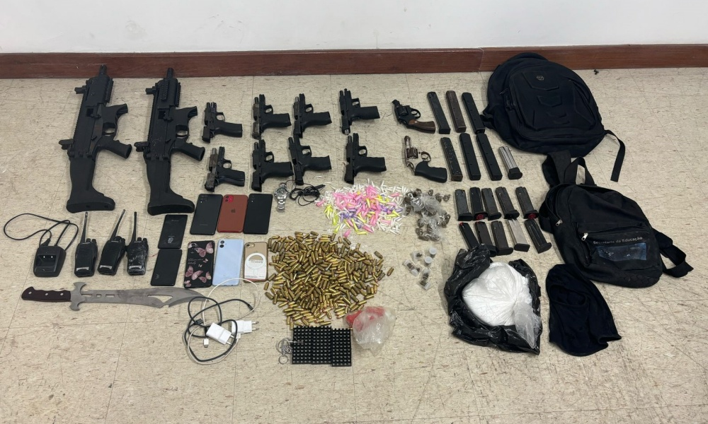 Confronto entre PM e suspeitos deixa 12 mortos em Salvador Confronto entre PM e suspeitos deixa 12 mortos em Salvador