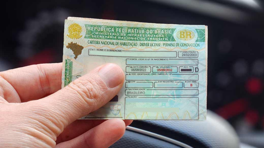 Estudantes da rede estadual e população de baixa renda na Bahia terão acesso gratuito a Carteira de Habilitação; entenda Estudantes da rede estadual e população de baixa renda na Bahia terão acesso gratuito a Carteira de Habilitação; entenda