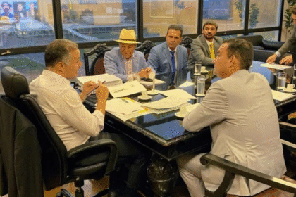 Governo federal retoma duplicação da BR-101 e anuncia obras na BR-324