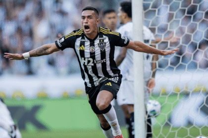 Atlético-MG vence Botafogo no Mineirão e conquista primeira vitória no Brasileirão 2025