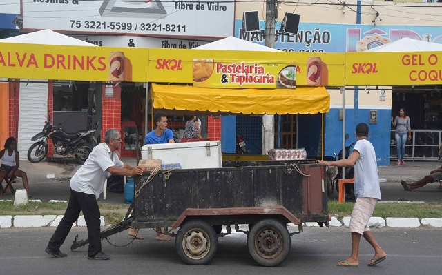 Cadastramento para ambulantes atuarem na Micareta de Feira começa na terça; saiba como se inscrever Cadastramento para ambulantes atuarem na Micareta de Feira começa na terça; saiba como se inscrever