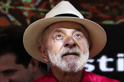 Desaprovação de Lula chega a 53,7%, aponta pesquisa AtlasIntel; aprovação é de 45,4%