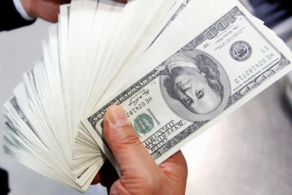 Bolsa sobe 1,45% na semana com Vale e Itaú; dólar cai a R$ 5,65 com cenário externo