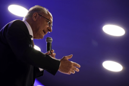 Fim da escala 6×1: Alckmin vê ‘tendência mundial’ de redução de jornada de trabalho e defende debate