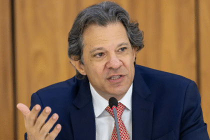 OPINIÃO: Fernando Haddad está a serviço de quem? Do povo que não é.