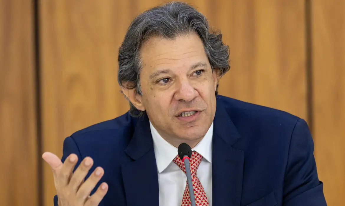 OPINIÃO: Fernando Haddad está a serviço de quem? Do povo que não é.