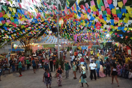 Arraiá do Comércio de Feira de Santana terá 9 dias de festa com música, gastronomia e cultura; confira a programação