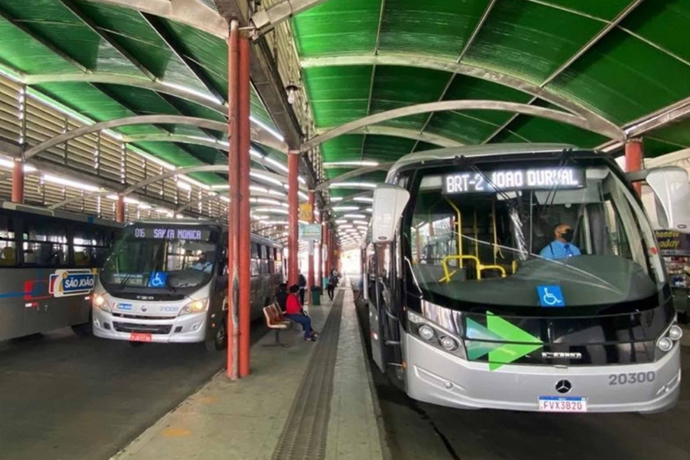 Acordo entre rodoviários, empresas e prefeitura evita greve do transporte público em Feira de Santana