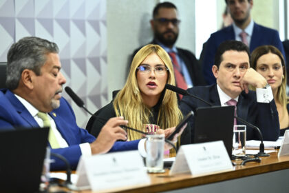 Relatório da CPI das Bets pede indiciamento de Virgínia Fonseca e mais 15; veja a lista