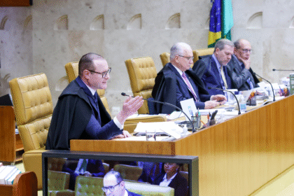 STF forma maioria para responsabilizar redes sociais por conteúdo de usuários, mesmo sem nova ordem judicial