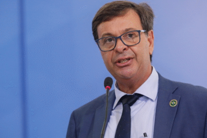 Gilson Machado, ex-ministro do Turismo de Bolsonaro, é preso pela Polícia Federal em operação que investiga corrupção