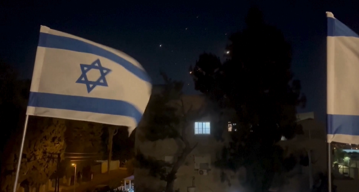 Israel não detecta novos mísseis do Irã e continua atacando bases no quarto dia de conflito