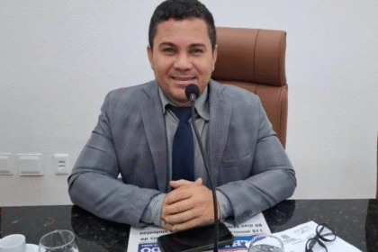 Vereador Galeguinho SPA sugere à Prefeitura aplicativo para denúncia de maus-tratos e cobra pavimentação para bairros