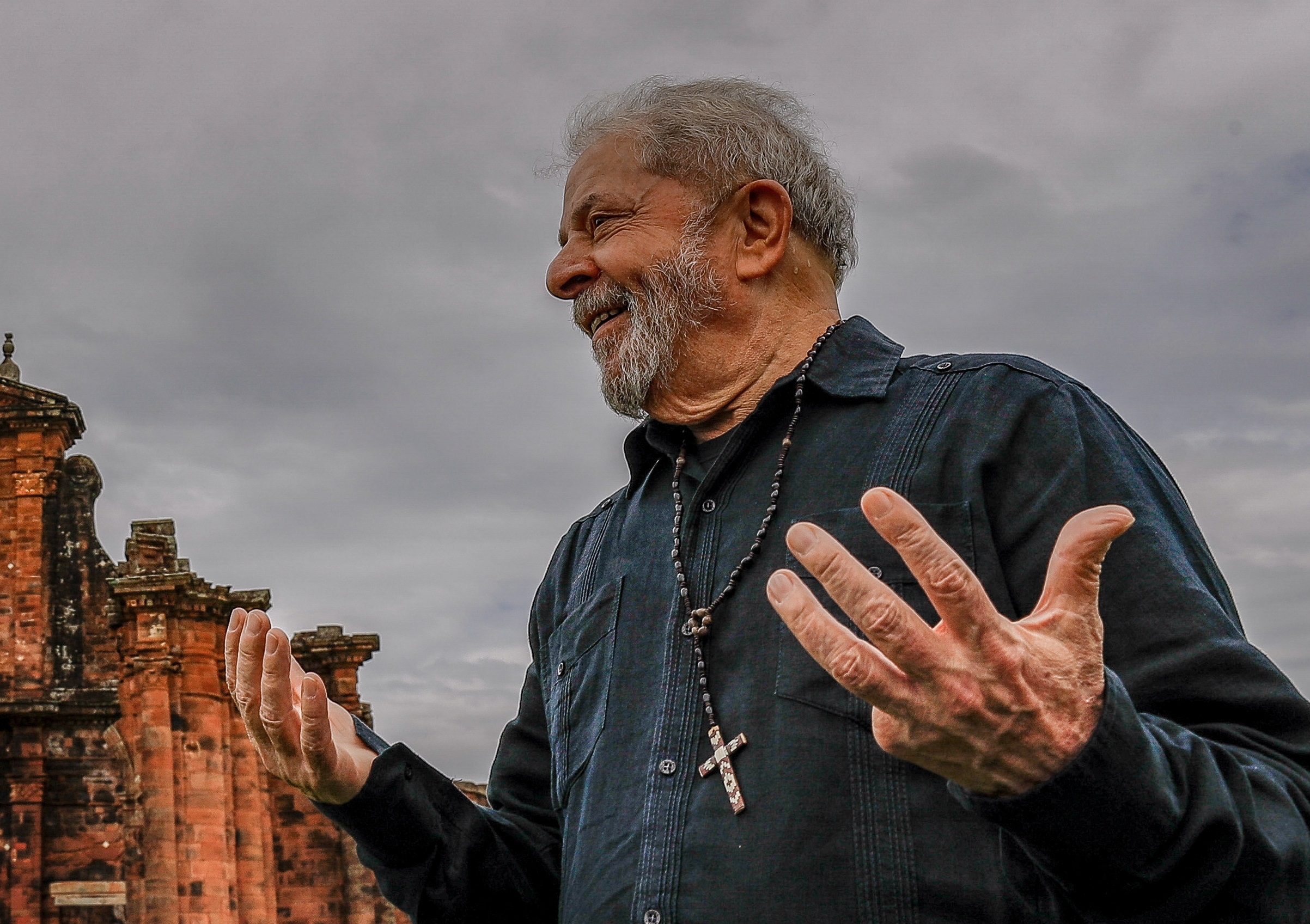 Lula saúda a comunidade evangélica por ocasião da 33ª edição da Marcha para Jesus