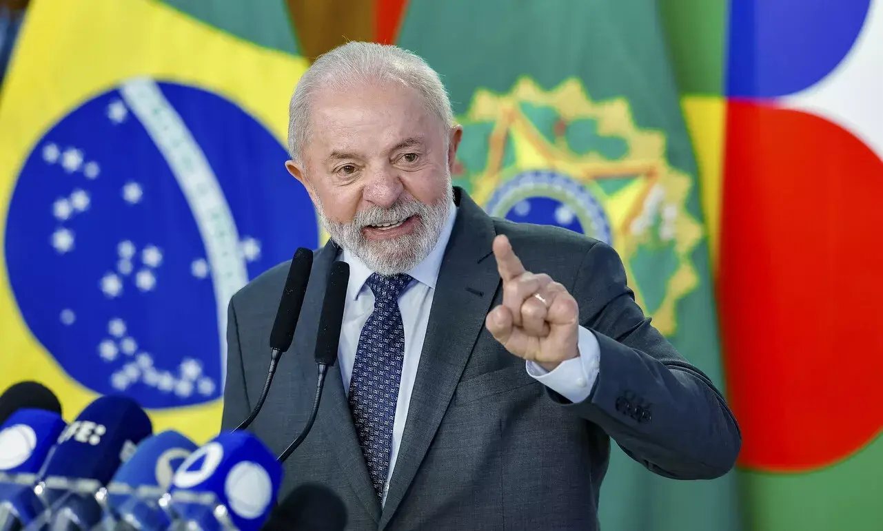 Lula defende aumento do IOF como forma de financiar gastos públicos: ‘Estado forte precisa de recursos’