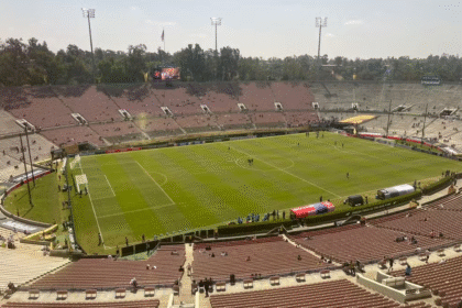 Sistema de som do corredor do Rose Bowl toca música do Flamengo antes de Atlético de Madrid x Botafogo Sistema de som do corredor do Rose Bowl toca música do Flamengo antes de Atlético de Madrid x Botafogo
