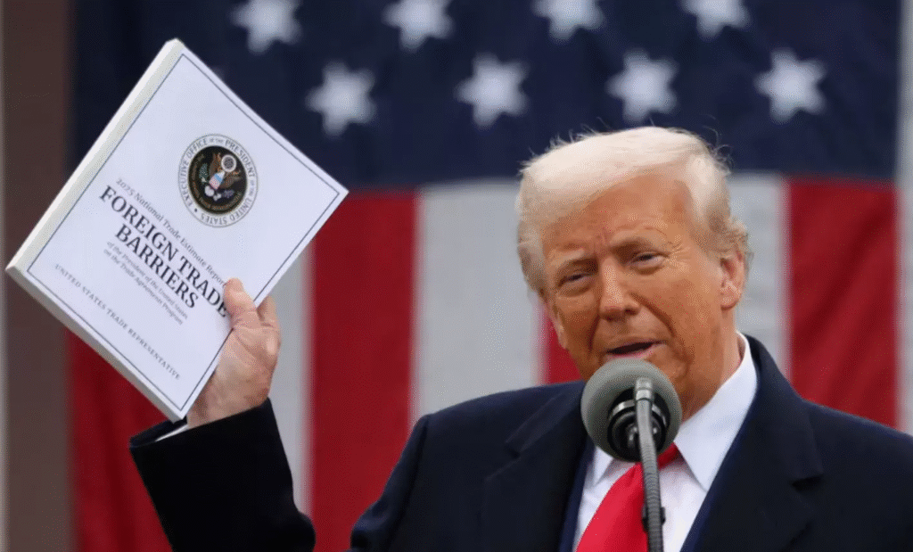 Trump assina decreto e dobra tarifas sobre aço e alumínio nos EUA para 50% Trump assina decreto e dobra tarifas sobre aço e alumínio nos EUA para 50%