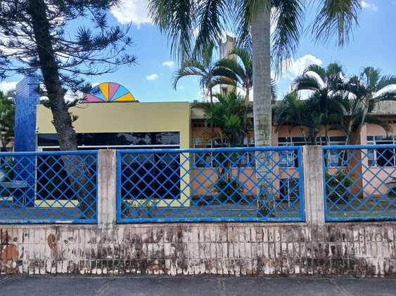 Alunos do CEEP Áureo de Oliveira Filho cobram melhorias urgentes na infraestrutura do colégio