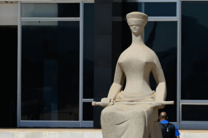 STF mantém fator previdenciário em aposentadorias de transição da Reforma de 1998