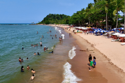 Barracas de praia em Itacaré são proibidas de cobrar taxa de consumação mínima de clientes