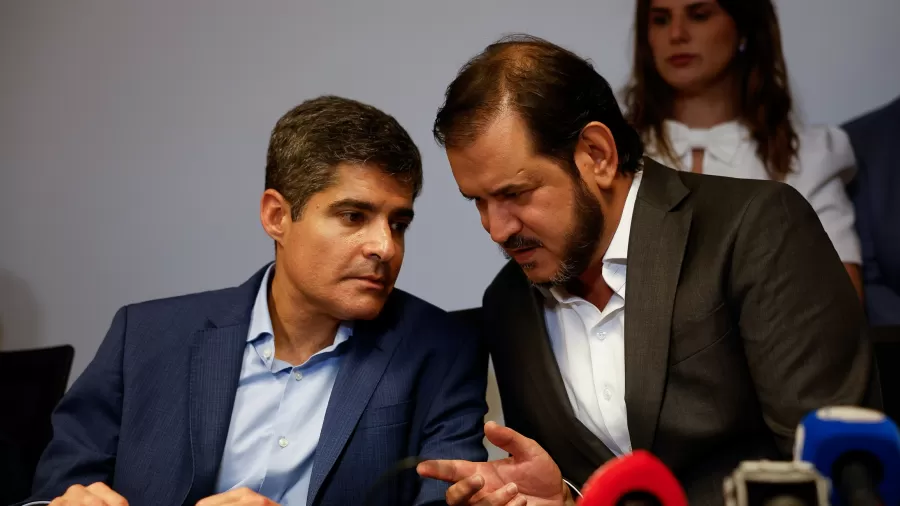 ACM Neto e Antônio Rueda durante coletiva de imprensa