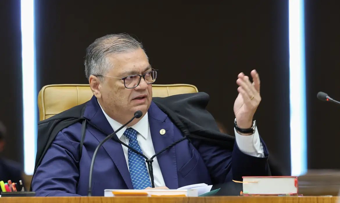 Flávio Dino divulga relatório com milhares de ameaças contra ministros do STF