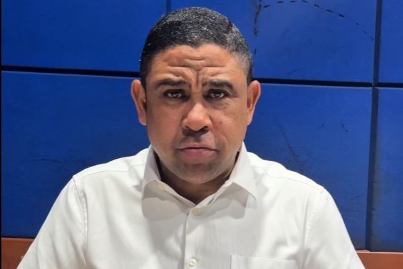 Tom durante pronunciamento após eleição
